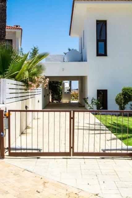 Villa Hera Agios Theodoros Zewnętrze zdjęcie